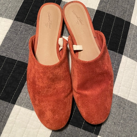 Universal Thread Mules Rust slides - Picture 1 of 4